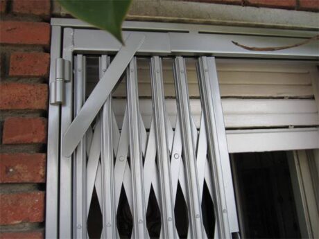 mosquiteras enrollables valencia, rejas Extensibles, Avaluminio ventanas kommerling Valencia
